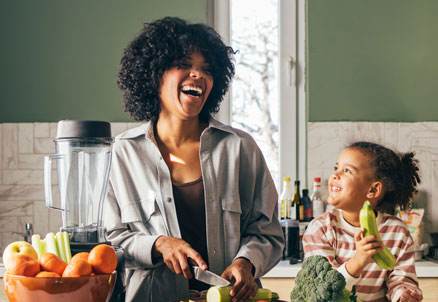 Las recomendaciones alimentarias  de 2025-2030 para estadounidenses –  Lo que las familias necesitan saber